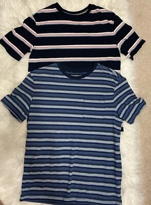 2 Old Navy Boys Size X-Large 14-16 Short Sleeve T-Shirts Back To School - Picture 1 of 13