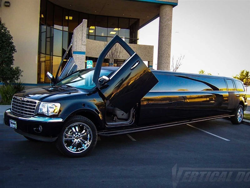 Vertical Doors VDCCRYASP07 Lambo Vertical Door Kit for 2007-2011 Chrysler Aspen - Imagem 1 de 1