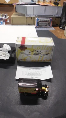 Matchbox Models of Yesteryear 1910 Renault AG YYM37792 1:43 diecast - image 1 of 4