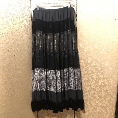 Maxi Falda BCBG Max Azria Negra Multicolor Paisley Terciopelo en Niveles Talla Pequeña S Foto 1 de 4