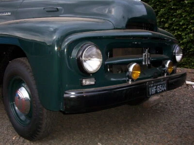 Para-lama dianteiro esquerdo International Model L100-110 Truck SHOWCARS (FM228) - Imagem 1 de 4