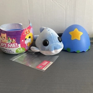 ADOPT ME! Surprise Plush Pets Series 2 Mystery Animal & Code Dolphin - Picture 1 of 8