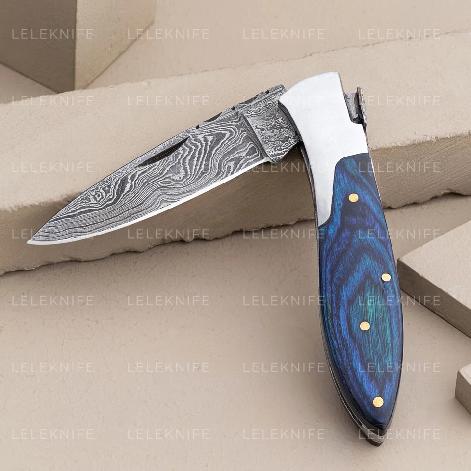 Cuchillo de Bolsillo Plegable Damasco Hecho a Mano Camping Mango de Madera Azul con Cuero Foto 1 de 2