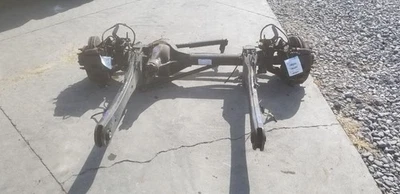 16 FORD F250 SUPER DUTY SRW FRONT AXLE WITH DIFFERENTIAL CARRIER 3.31 RATIO Foto 1 de 4