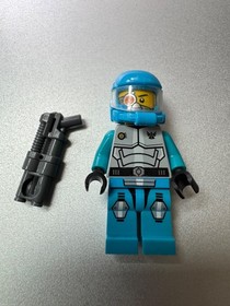 LEGO Minifigure Space Galaxy Squad Solomon Blaze gs004 + Blaster 70709 retired