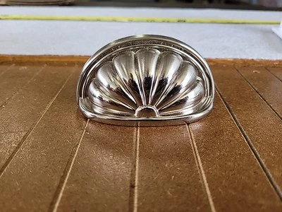 Armario o cajón para muebles de cromo satinado Hickory Hardware 3"cc taza tirador P535-SC Foto 1 de 4