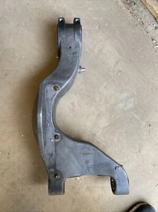 Brazo oscilante lateral único Ducati 748 916 996 998 con portador de eje trasero 370.1.014.1a - Imagen 1 de 3