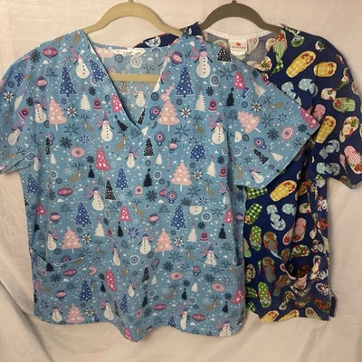 🎄 XL Holiday Christmas Scrub Top Bundle (2) | Snowmen + Sandals Prints | V-Neck - Image 1 of 4