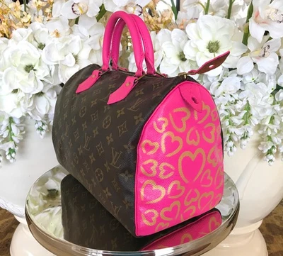 Louis Vuitton Speedy 30 Custom Painted Pink and Gold Leopard Heart Pattern. - Image 1 of 4