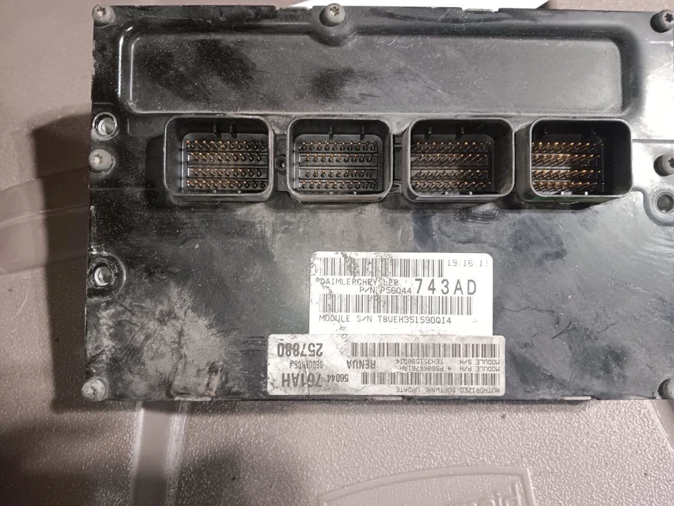 2006 Jeep commander 4.7L Engine Computer ECU ECM P56044743AD - Image 1 of 1