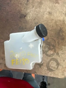 2011 TO 2014 MITSUBISHI FUSO BRAKE FLUID BOTTLE TESTED GOOD SEE PICS - Picture 1 of 3
