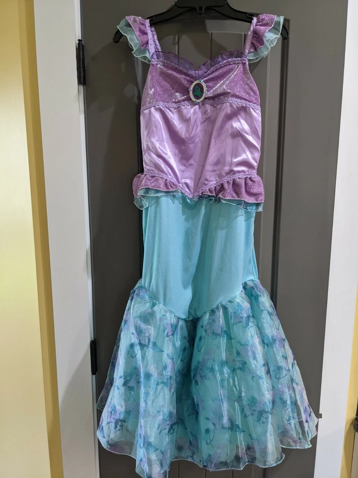 Vestido feminino Disney Ariel tamanho 9/10 - Imagem 1 de 1