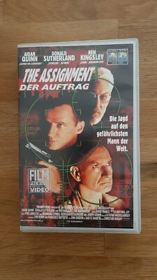The Assignment Der Auftrag (Thriller Quinn Sutherland Kingsley German VHS 1998!) - Bild 1 von 4