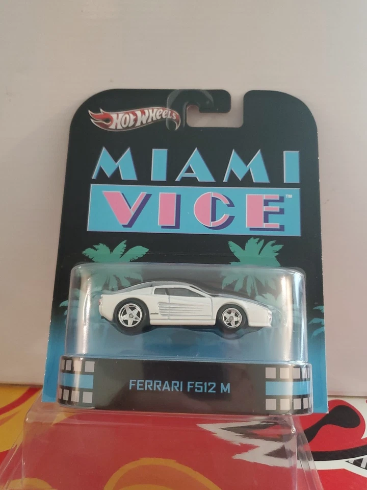 Hot Wheels 2013 Retro Entertainment Miami Vice - Ferrari F512M in White X8915 - Image 1 of 4
