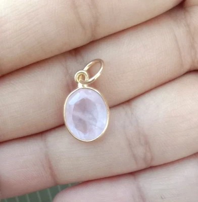 Collar con dije de cuarzo rosa natural, colgante de oro amarillo de 18k, joyería hecha a mano Foto 1 de 3