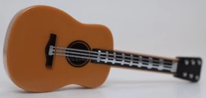 Lego Utensilio Instrumento Musical Guitarra Acústica Cuello Negro Cuerdas Plateadas - Imagen 1 de 1