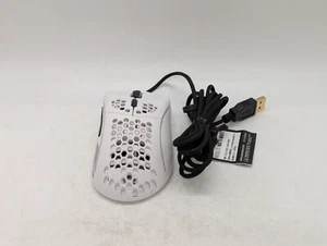 Glorious Model D- small gaming mouse USB wired RGB optical matte white for PC - Afbeelding 1 van 14
