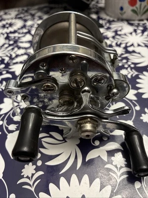 Pflueger Rocket No. Carrete de fundición de cebo 1355 aparejos de pesca vintage hechos en EE. UU. Foto 1 de 3