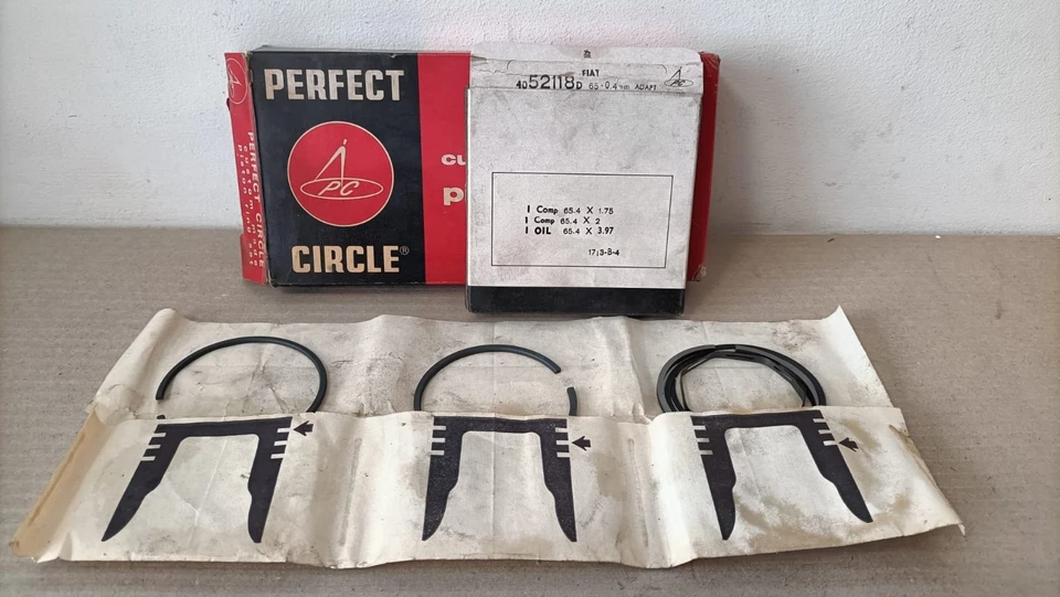 FASCE ELASTICHE PISTONI PERFECT CIRCLE 52118  FIAT850-127-FIORINO-PANDA D. 65,4 - Immagine 1 di 1