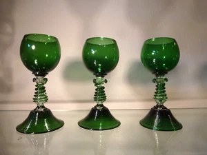 3 Römer grün mit Beeren Nuppen Jugendstil Theresienthal - Bild 1 von 7