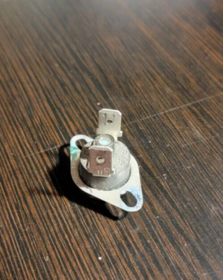 Interruptor de límite de despliegue de horno Goodman CR-7T1 10123529 Foto 1 de 4