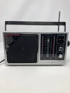 Vintage General Electric AM/FM Radio Model 7-2857A Power Cord Or Battery Tested! - Picture 1 of 13