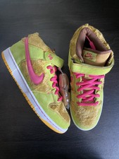 mama bear nike sb