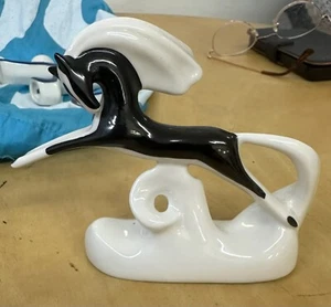 Porcelain figurine Horse, Korosten, porcelain factory Made In USSR - Picture 1 of 4