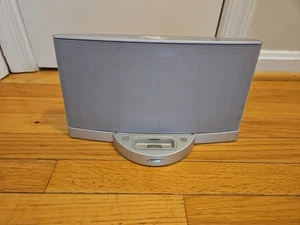 Bose Sounddock Series II Digital Music System Silver No Power Adapter - Picture 1 of 6