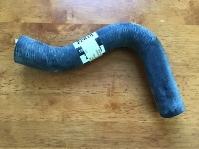 Manguera de refrigerante moldeada premium Gates 22818 para 01-02 Volvo S60 V70 Foto 1 de 2