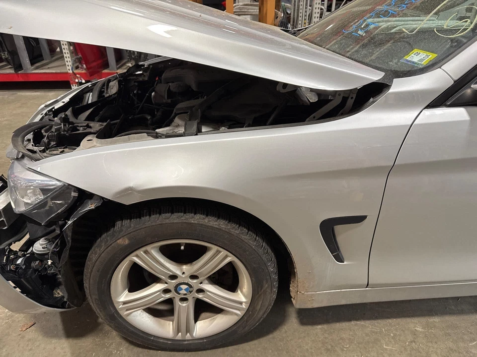 2014 BMW 428i Fender Driver Left Front Panel Glacier Silver LH OEM 41357438441 Foto 1 de 1