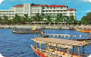 Postcard Philippines Pasig River sightseeing Boats at Manila Hotel Landing - Picture 1 of 2