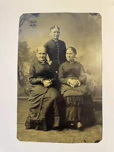Antique Tintype Photograph Three Ladies In Dresses - Picture 1 of 9