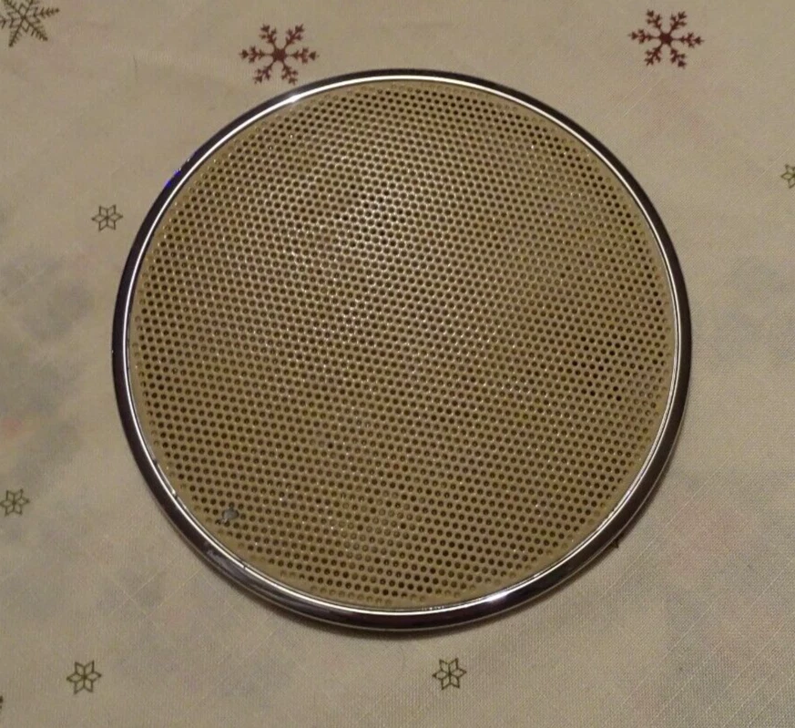 DOOR SPEAKER GRILLE / COVER (CHAMPAGNE / CHROME RIM) - Jaguar X-Type 2003-2010 - Image 1 of 1