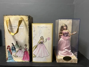 DISNEY STORE FAIRYTALE Princess DESIGNER COLLECTION RAPUNZEL TANGLED DOLL - Picture 1 of 13