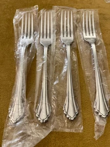 NEW IN PACKAGE! Oneida Community Stainless CLARETTE (4) Dinner Forks (2available - Picture 1 of 8