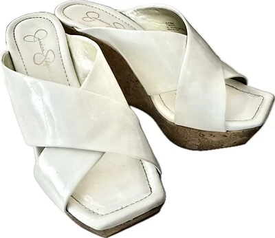 Jessica Simpson 女式白色专利露趾一脚蹬楔形软木高跟鞋 7.5 码 — 第 1/4 张图片