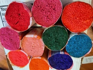 Bucilla Super Spun Pre-Cut Rug Latch Hook Acrylic Yarn 1 oz. Made in USA - Picture 1 of 13