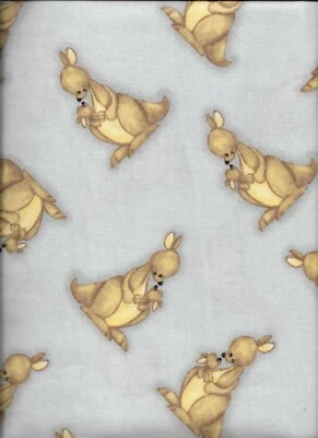 Nuevo A.E. Cómoda tela de franela gris Nathan Kangaroos por media yarda Foto 1 de 2