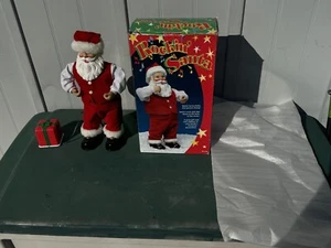 Vintage 1999 Radio Shack Christmas Rockin Santa Animated Singing Dancing Tested! - Picture 1 of 7