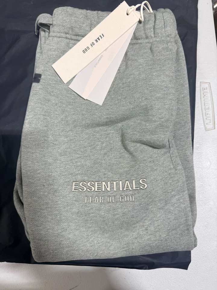 Pantalón de chándal Fear of God Essentials para niños clásico pesado polar esencial 8/12/14/16 Foto 1 de 1