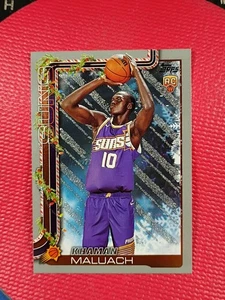 2025-26 Topps Holiday Khaman Maluach SP Rookie Silver Glitter Card #H170 Suns🏀 - Bild 1 von 7