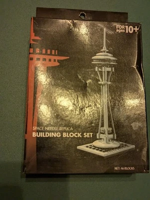 西雅图太空针迷你建筑套装:盒子损坏,但零件全新/密封 — 第 1/3 张图片