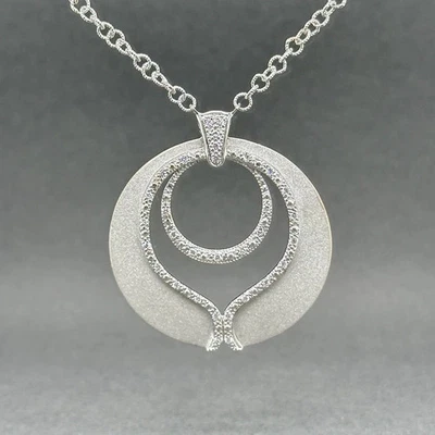 Colgante de diamantes Estate Charriol de oro blanco de 18 quilates 0,30 quilates G-H/VS2-SI1 Foto 1 de 4