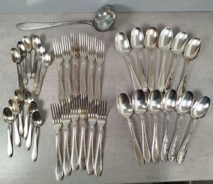 Cailar BAYARD Lot 37 Couverts Metal Argente Poincon Argenterie Cuilleres N32 - Picture 1 of 13