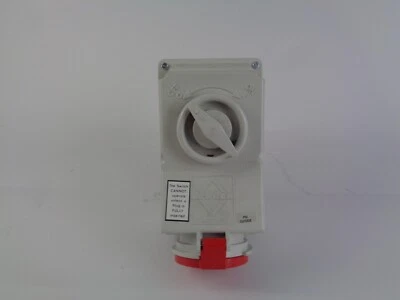Lewden PM32/3308 32A 3P+N+E 415V Interlocked Switch Socket IP44 - Image 1 of 3