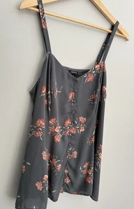 Correa de espagueti ajustable cami floral gris georgette Torrid para mujer talla grande 2/2X - Imagen 1 de 10