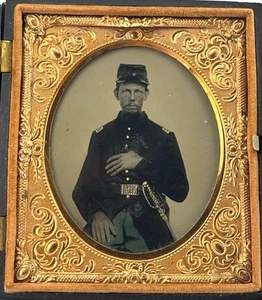 Civil War 1/6 Tintype Photo Of Soldier W/ Sword - Picture 1 of 2