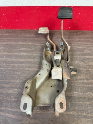 Chevrolet 1968 1969 1970-1972 4 velocidades embrague pedal montaje 1125 Foto 1 de 4