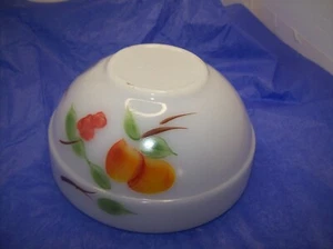 ANCHOR HOCKING FIRE KING HAND PAINTED FRUIT MILK GLASS BOWL 7.5" - Picture 1 of 5